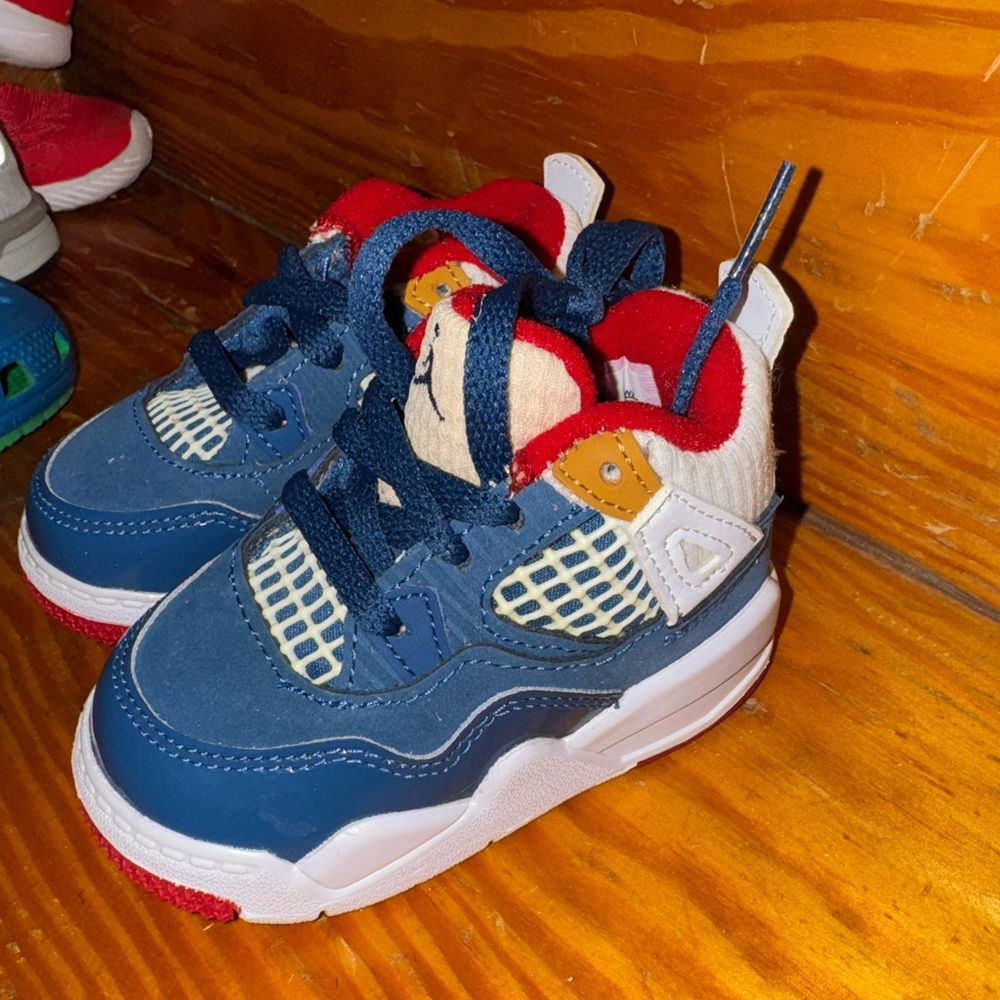 Toddler Jordan 4s